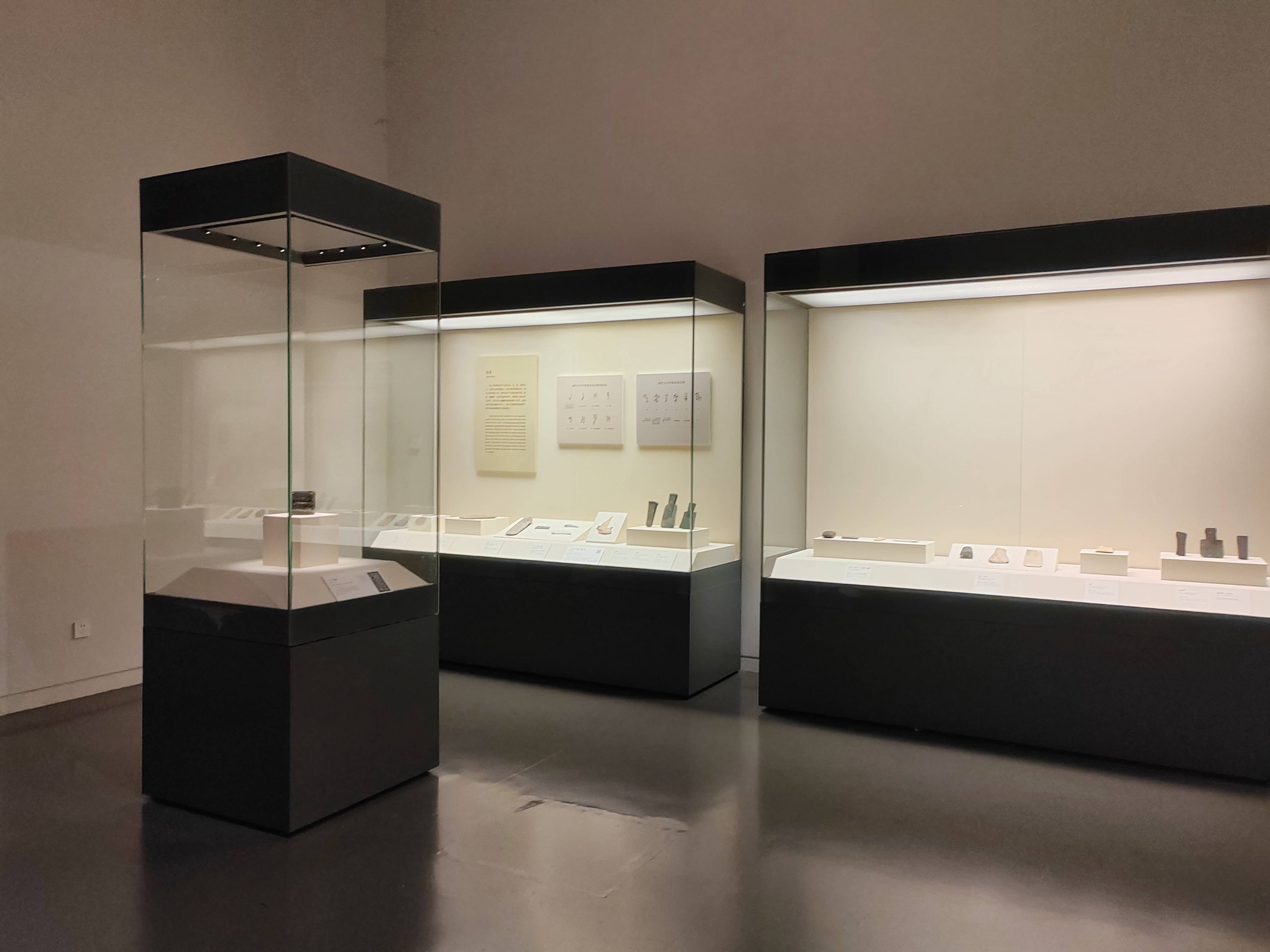 博物館展柜的低反射夾膠玻璃的種類及區別 